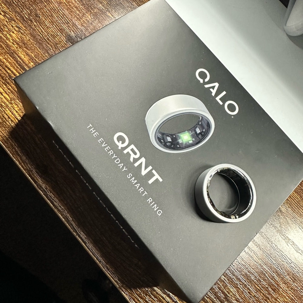 QALO QRNT Everyday Smart Ring - Black and Silver